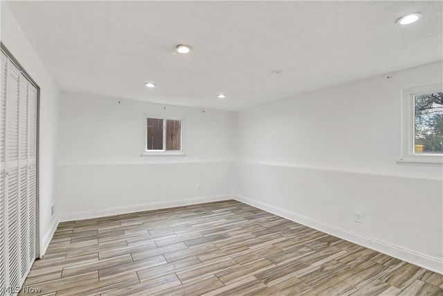 3637 Hunter Drive, North Olmsted, OH 44070