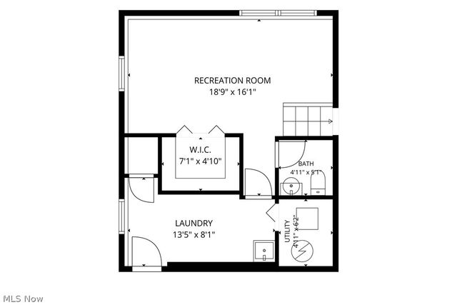 3637 Hunter Drive, North Olmsted, OH 44070