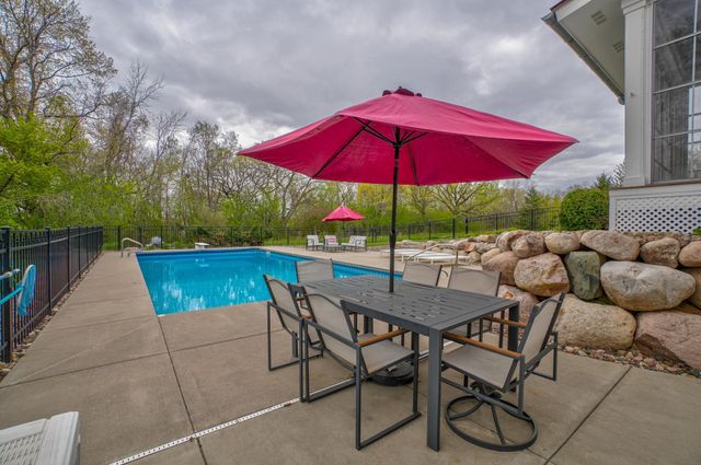 10059 Tapestry Road, Lake Elmo, MN 55042