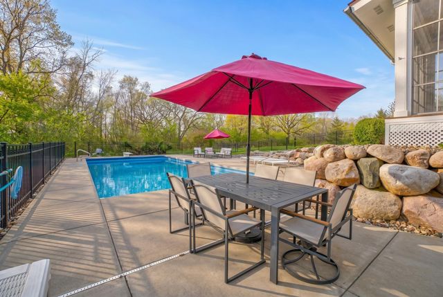 10059 Tapestry Road, Lake Elmo, MN 55042