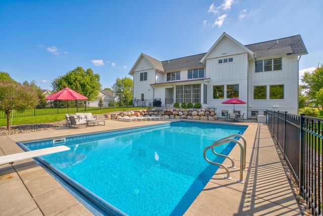 10059 Tapestry Road, Lake Elmo, MN 55042