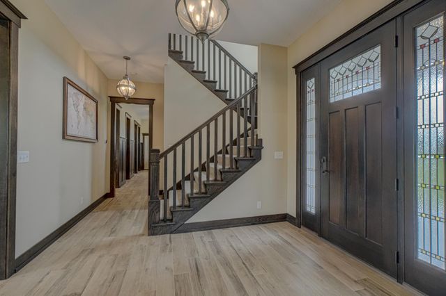 10059 Tapestry Road, Lake Elmo, MN 55042
