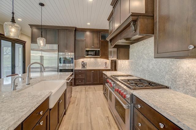 10059 Tapestry Road, Lake Elmo, MN 55042