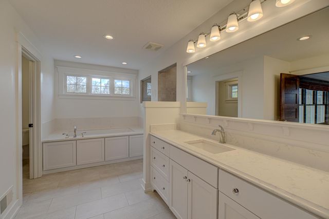 10059 Tapestry Road, Lake Elmo, MN 55042