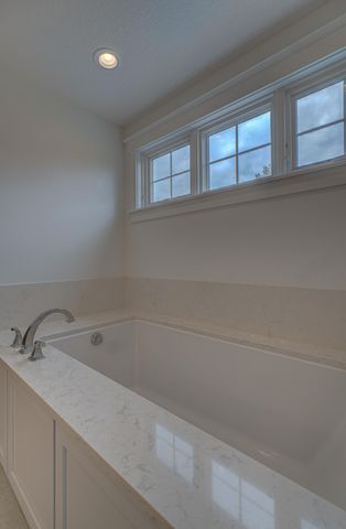 10059 Tapestry Road, Lake Elmo, MN 55042