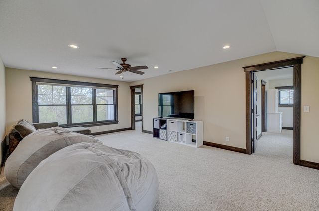 10059 Tapestry Road, Lake Elmo, MN 55042