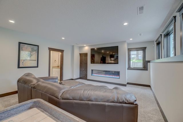 10059 Tapestry Road, Lake Elmo, MN 55042