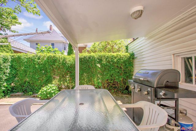 95 Homestead Place, New Rochelle, NY 10801