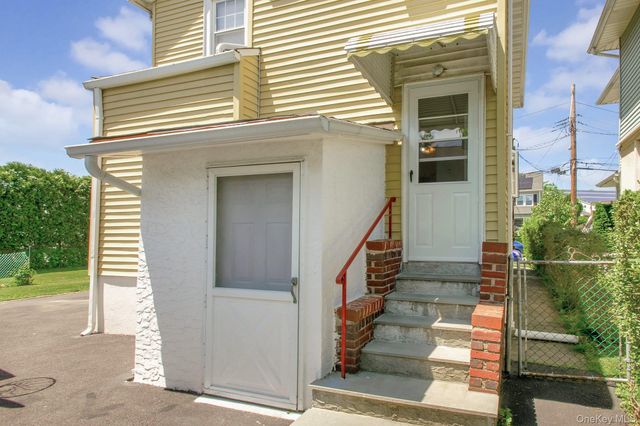 95 Homestead Place, New Rochelle, NY 10801