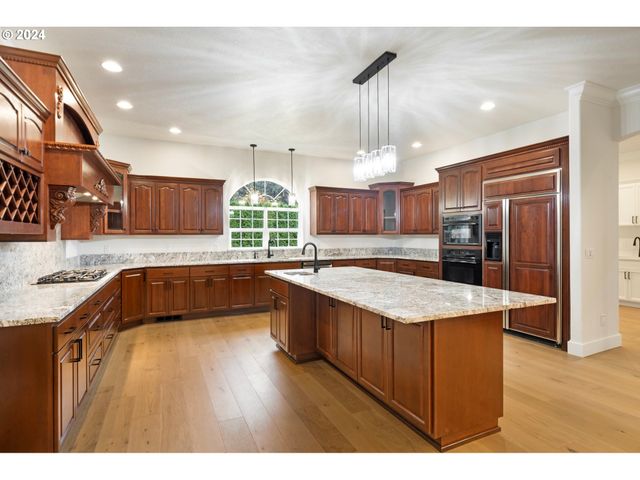 7474 Battle Creek Rd, Salem, OR 97317