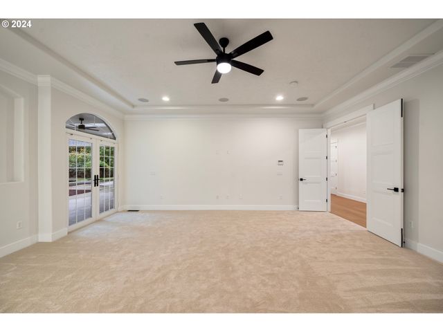 7474 Battle Creek Rd, Salem, OR 97317