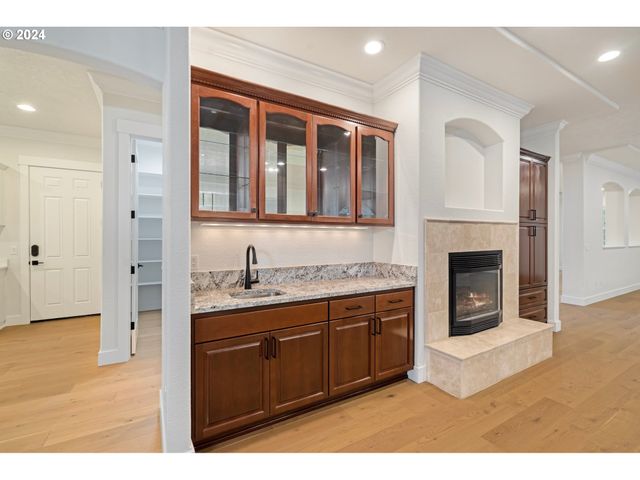 7474 Battle Creek Rd, Salem, OR 97317