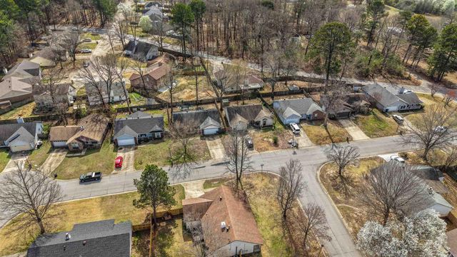 1007 Woodside Cove, Bryant, AR 72022