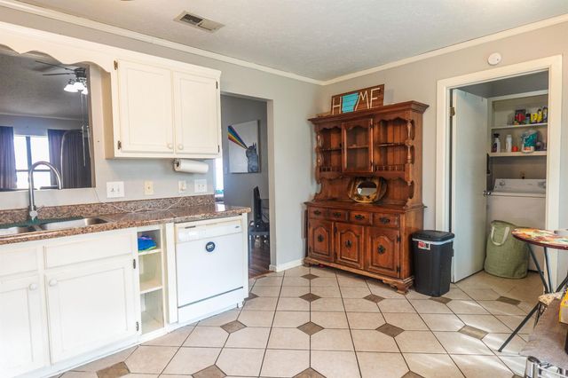 1007 Woodside Cove, Bryant, AR 72022