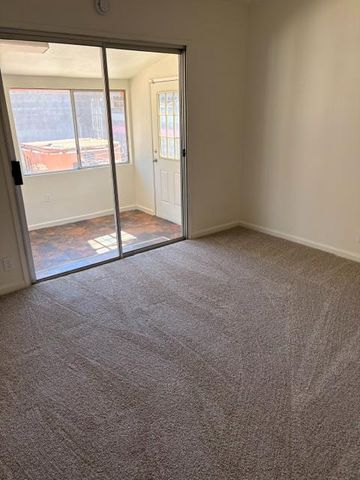 1906 W Saratoga Dr, Modesto, CA 95350