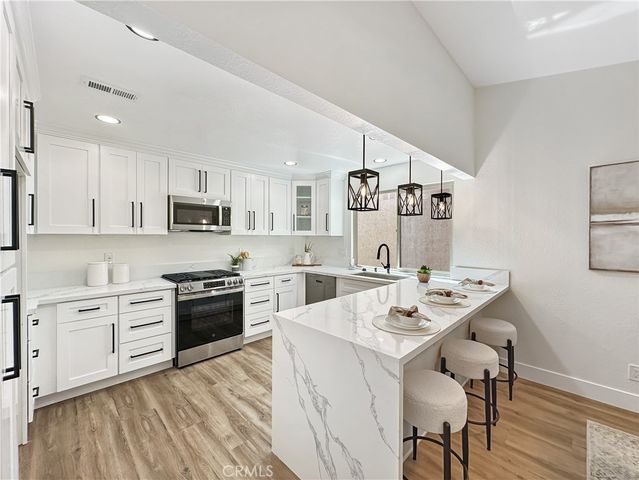 23611 Villena, Mission Viejo, CA 92692