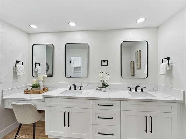 23611 Villena, Mission Viejo, CA 92692