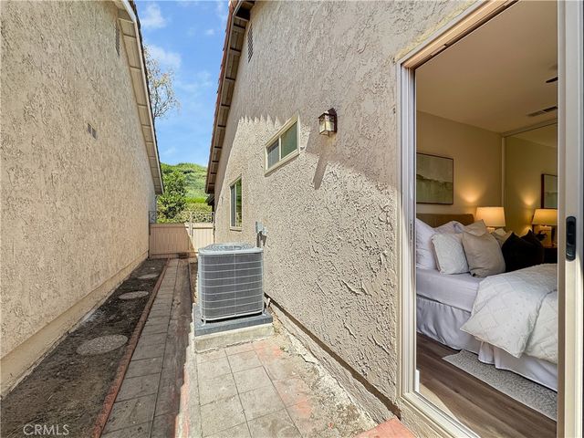 23611 Villena, Mission Viejo, CA 92692