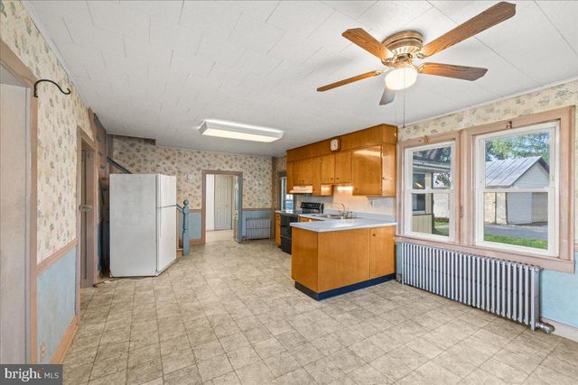 1716 BLACKS BRIDGE RD, Annville, PA 17003