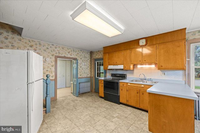 1716 BLACKS BRIDGE RD, Annville, PA 17003