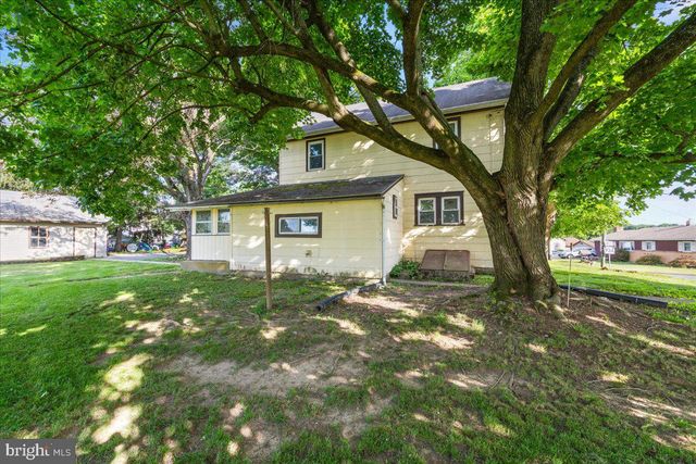 1716 BLACKS BRIDGE RD, Annville, PA 17003
