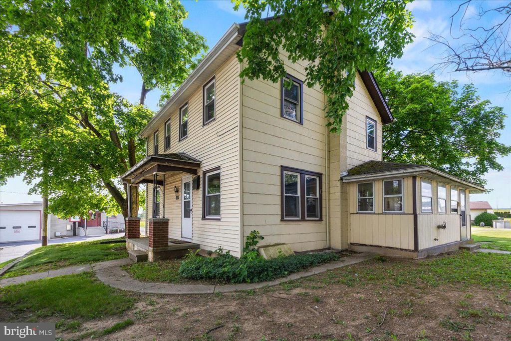1716 BLACKS BRIDGE RD, Annville, PA 17003