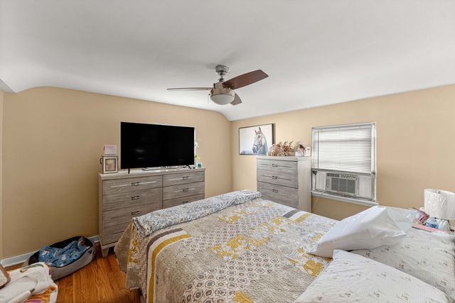 629 De Angelis Court, Chicago Heights, IL 60411