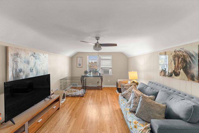629 De Angelis Court, Chicago Heights, IL 60411