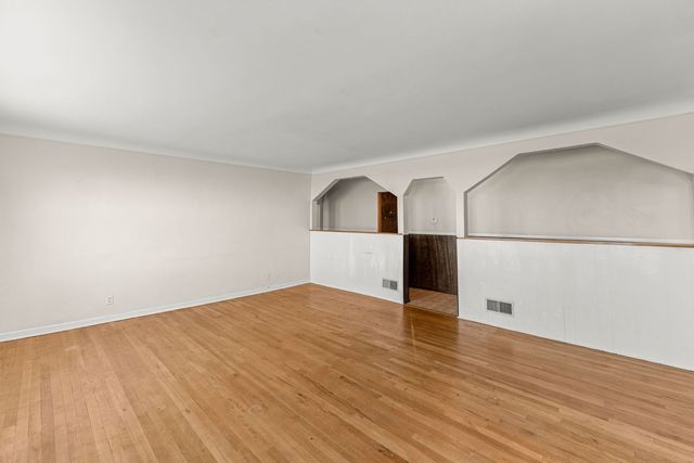 629 De Angelis Court, Chicago Heights, IL 60411