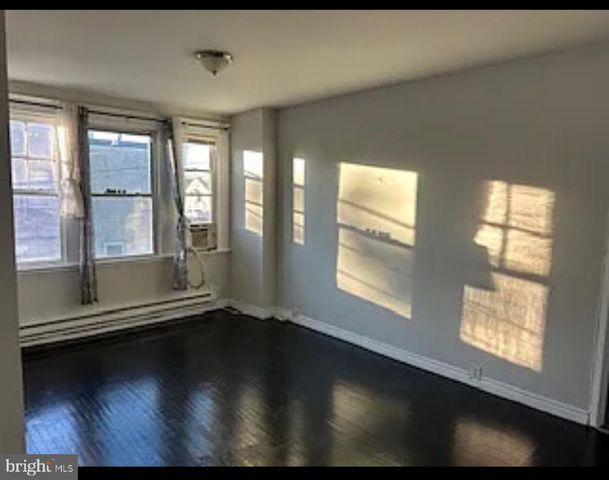 188 W WYOMING AVE, Philadelphia, PA 19140