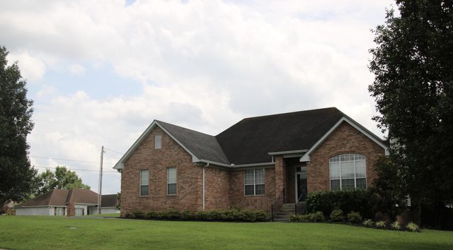 1120 Lea CIR, Lebanon, TN 37087