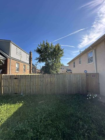 3615 W 54th Street, Chicago, IL 60632