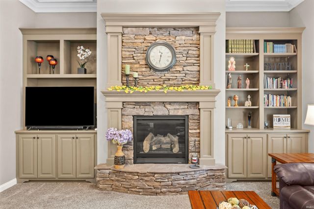 869 Commodores Cir Circle, Lafayette, IN 47909