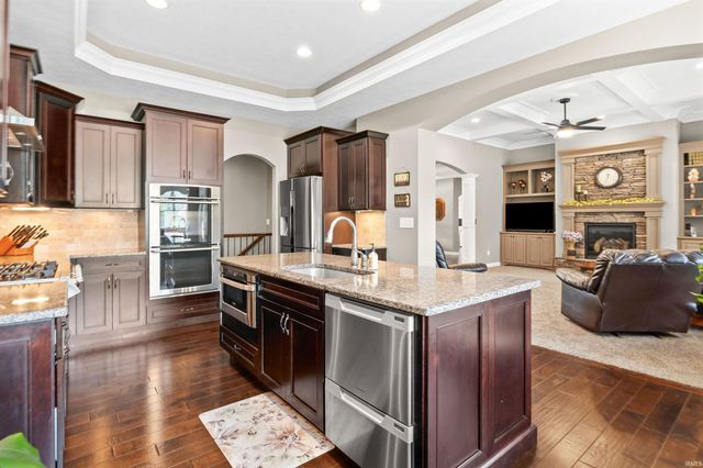869 Commodores Cir Circle, Lafayette, IN 47909
