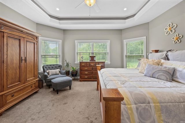 869 Commodores Cir Circle, Lafayette, IN 47909
