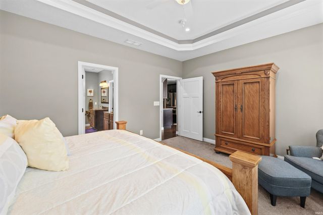 869 Commodores Cir Circle, Lafayette, IN 47909