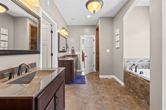 869 Commodores Cir Circle, Lafayette, IN 47909