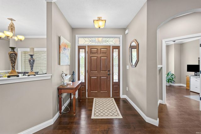 869 Commodores Cir Circle, Lafayette, IN 47909
