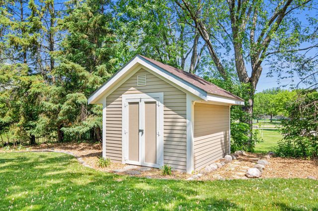 7816 W 103rd Street, Bloomington, MN 55438