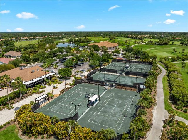 5435 BLUE HERON CIRCLE, North Port, FL 34287
