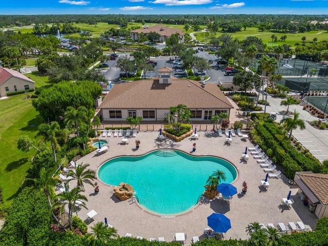 5435 BLUE HERON CIRCLE, North Port, FL 34287