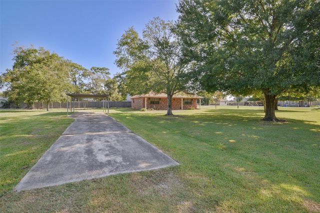 5406 Avenue C, Crosby, TX 77532