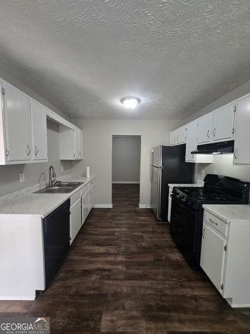 1004 Pine Tree Trail, South Fulton, GA 30349