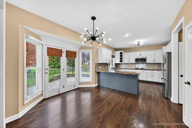 3423 Sunnyside Court, Naperville, IL 60564