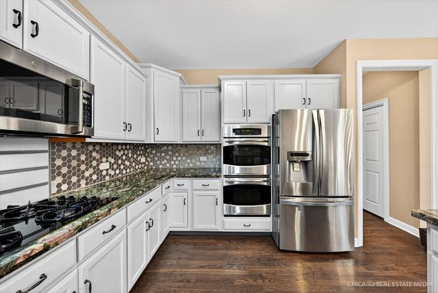 3423 Sunnyside Court, Naperville, IL 60564