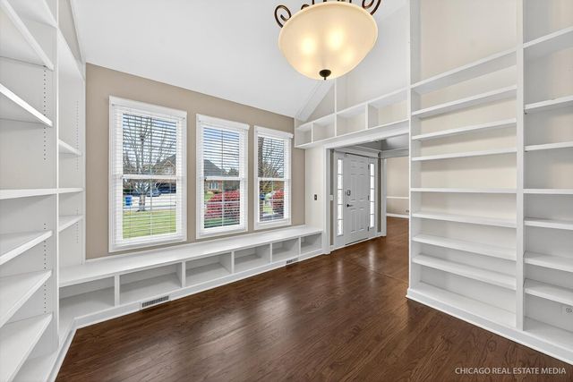 3423 Sunnyside Court, Naperville, IL 60564