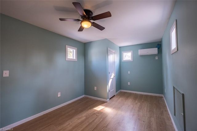 1916 New Garden Road, Greensboro, NC 27410