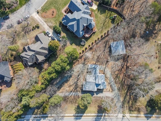 1916 New Garden Road, Greensboro, NC 27410