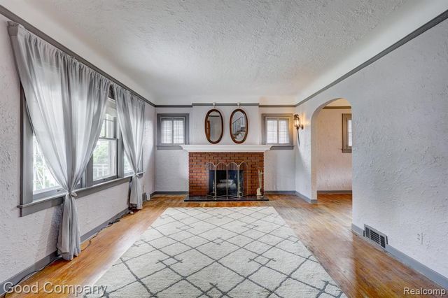 6464 Coleman Street, Dearborn, MI 48126