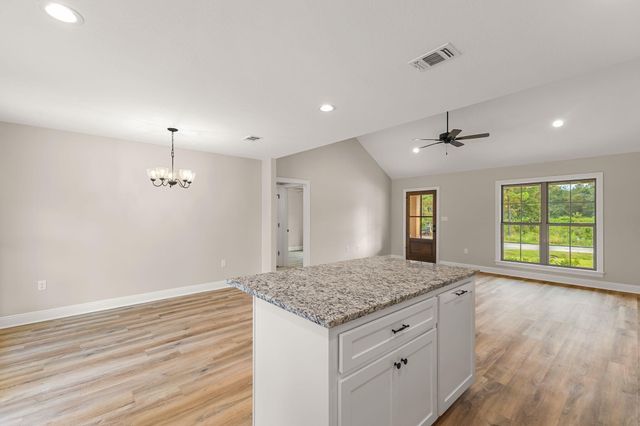 29 Applewood, Purvis, MS 39475